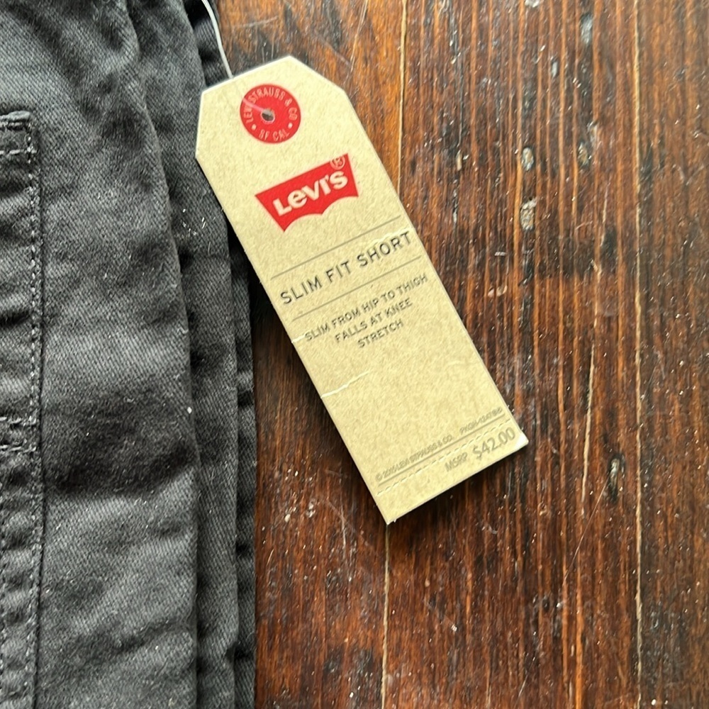 NWT Levi’s Slim Fit Shorts Kids XL - Picture 2 of 4